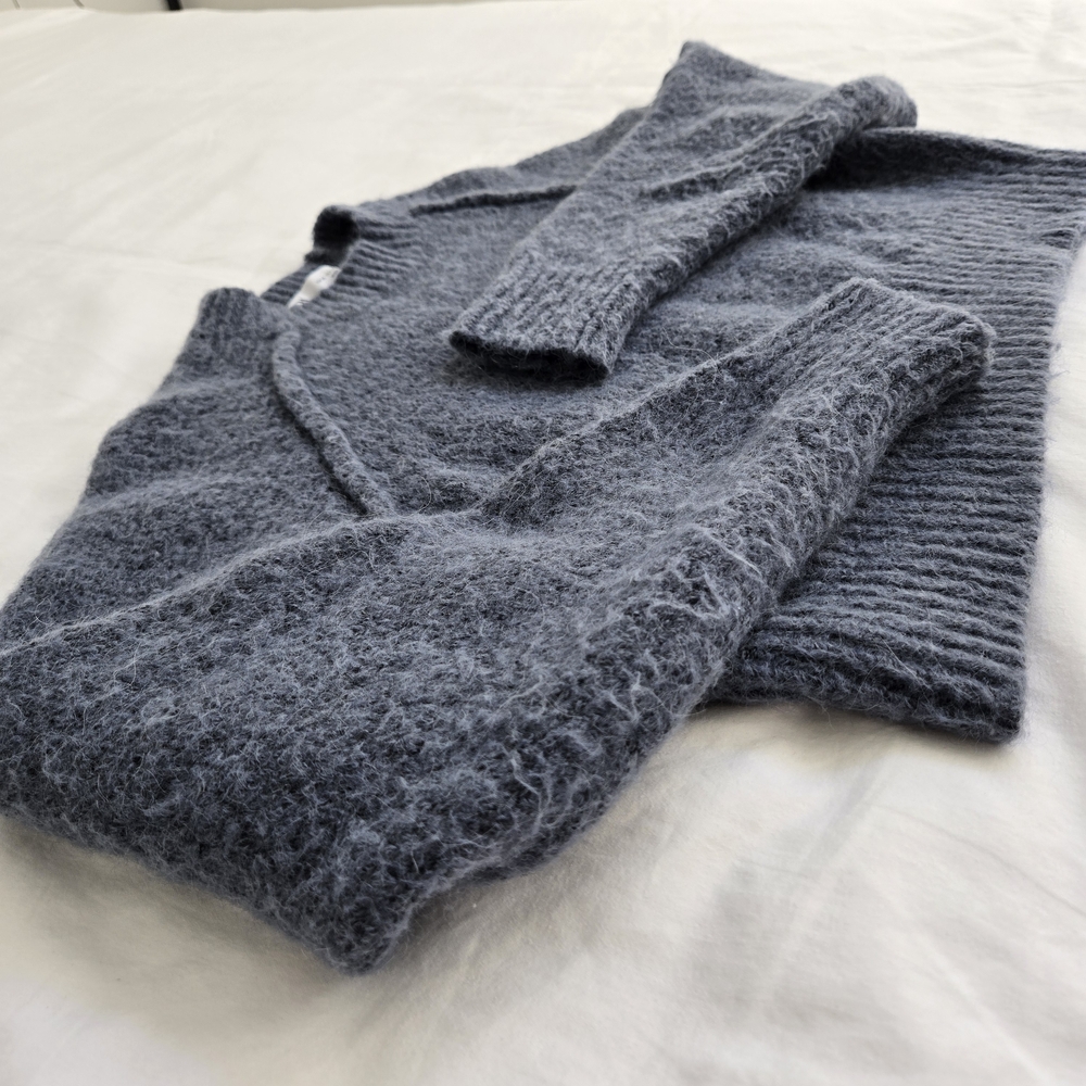 ZARA Wool Crew Neck Sweater - Picture 2 of 9